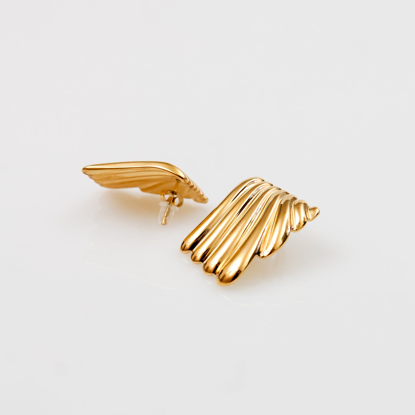 Aretes Cuadrados Texturizados con Onda