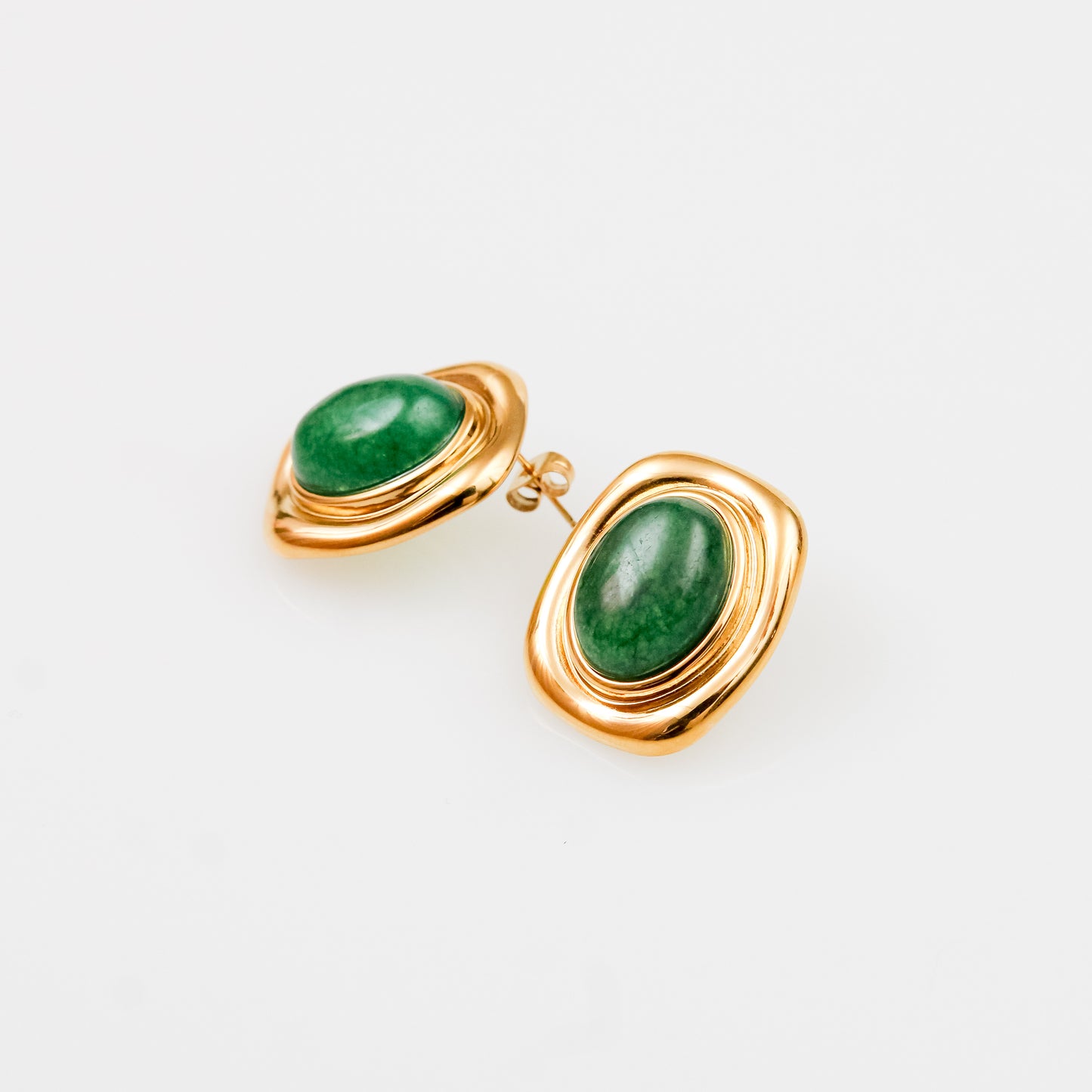 Aretes Dorados con Malaquita Central