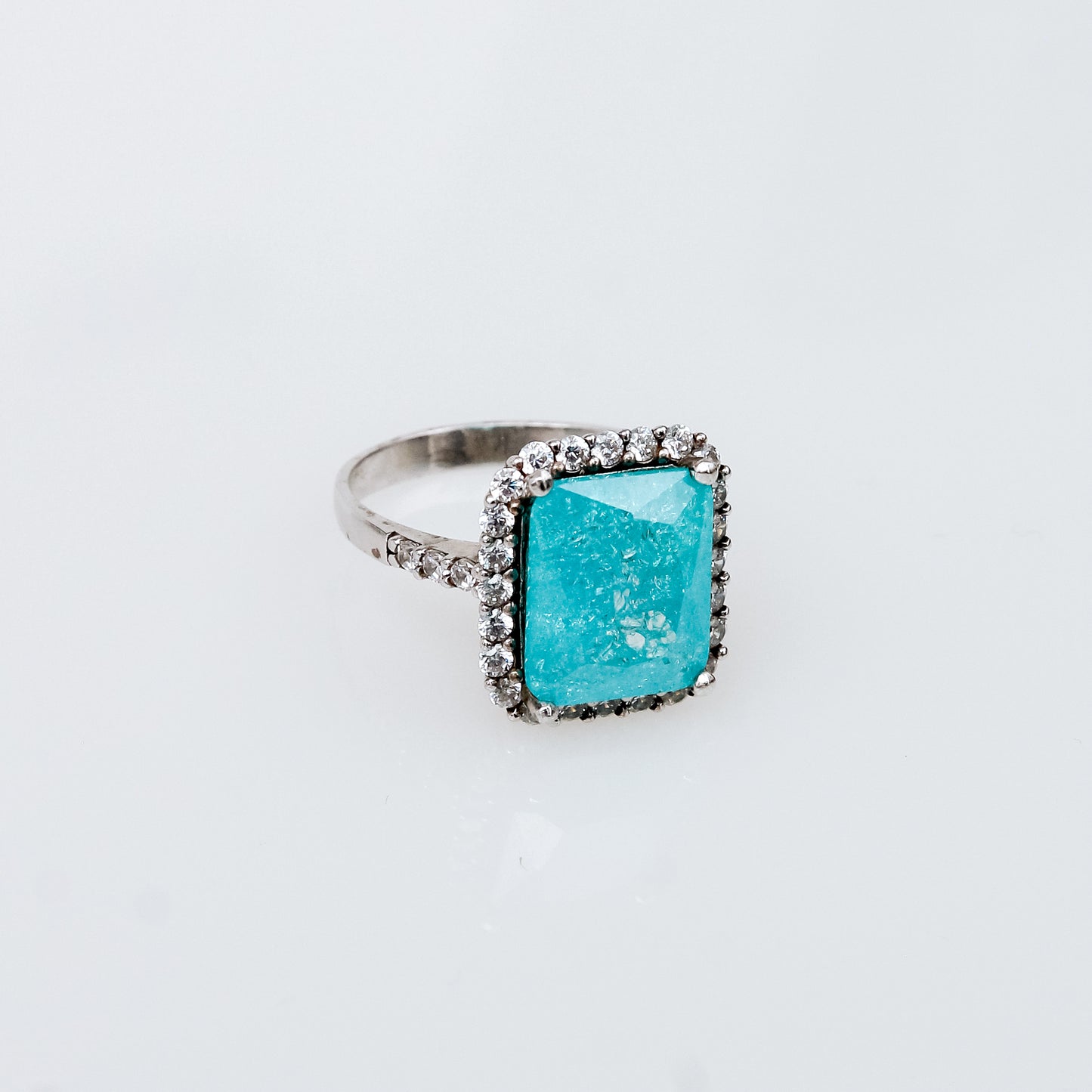 Anillo de Cuarzo Celeste en Plata 925
