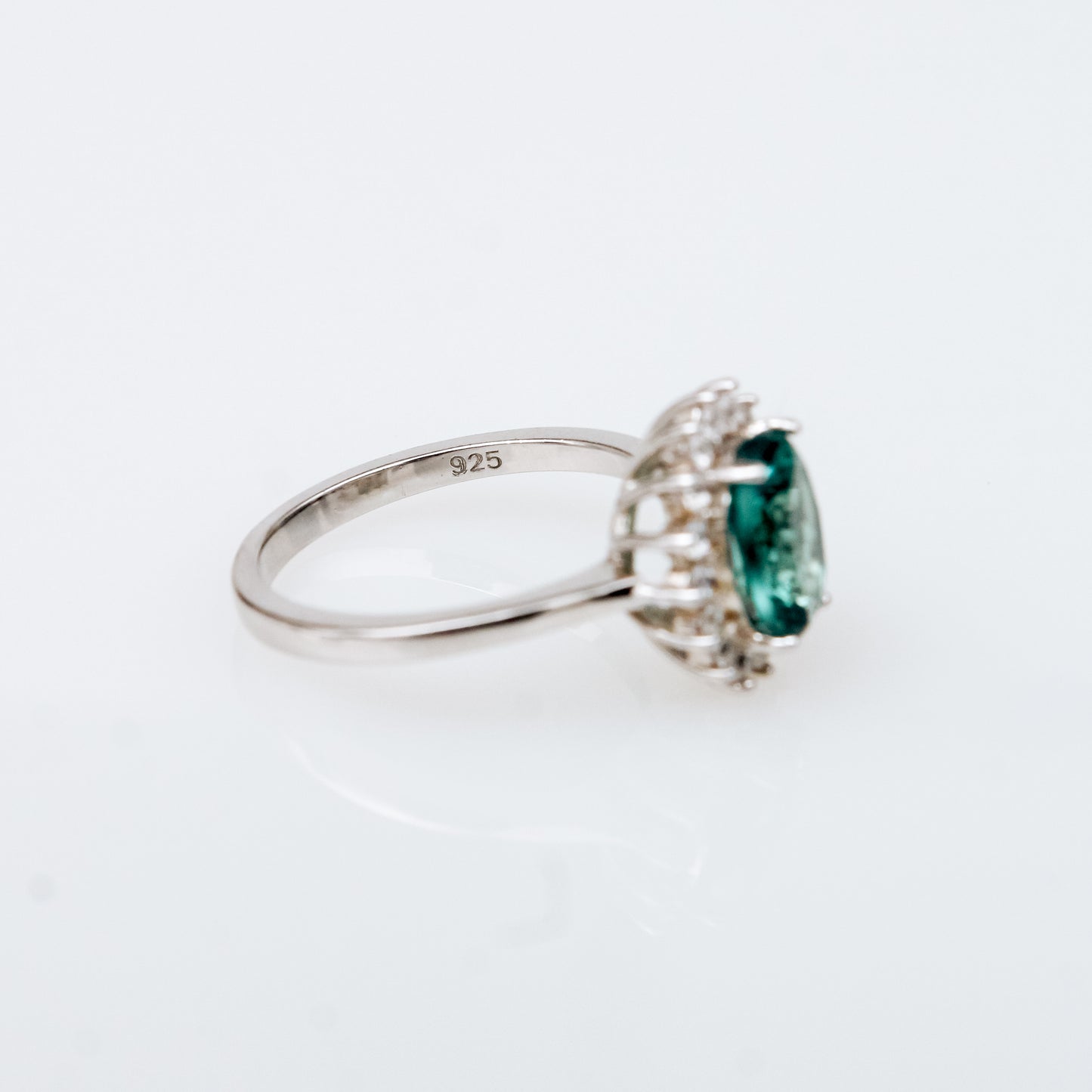 Anillo de Alejandrita Inspirado en Lady Di en Plata 925