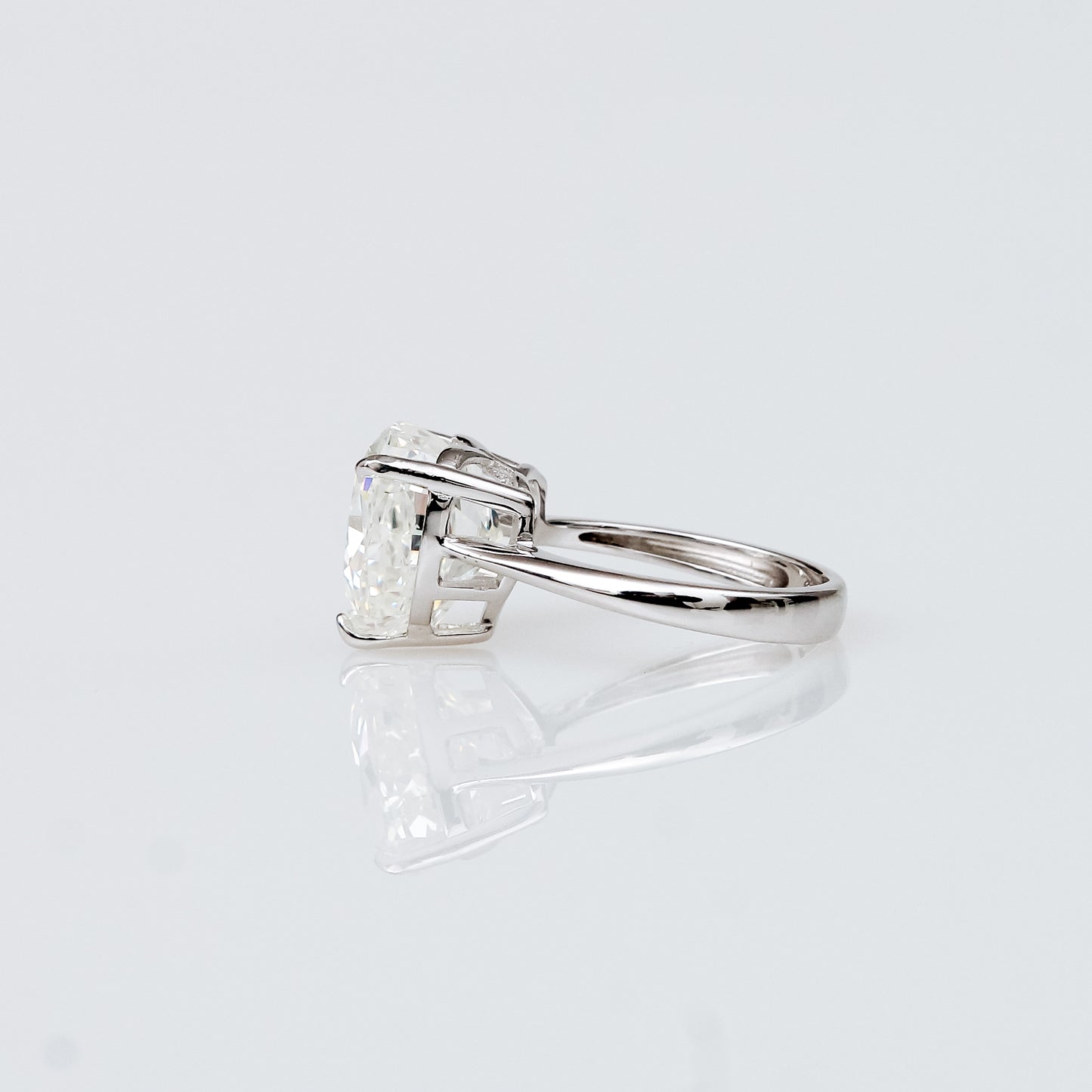Anillo Solitario de Moissanita en Forma de Corazón en Plata 925