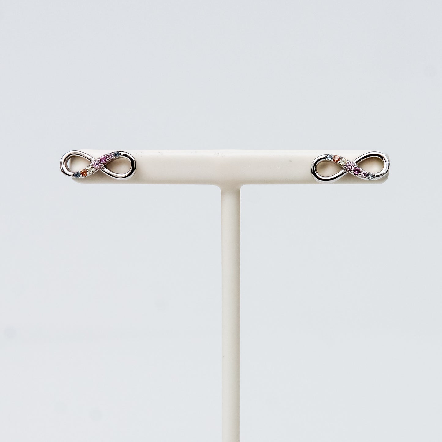 Aretes de Infinito con Topacios de Colores en Plata 925