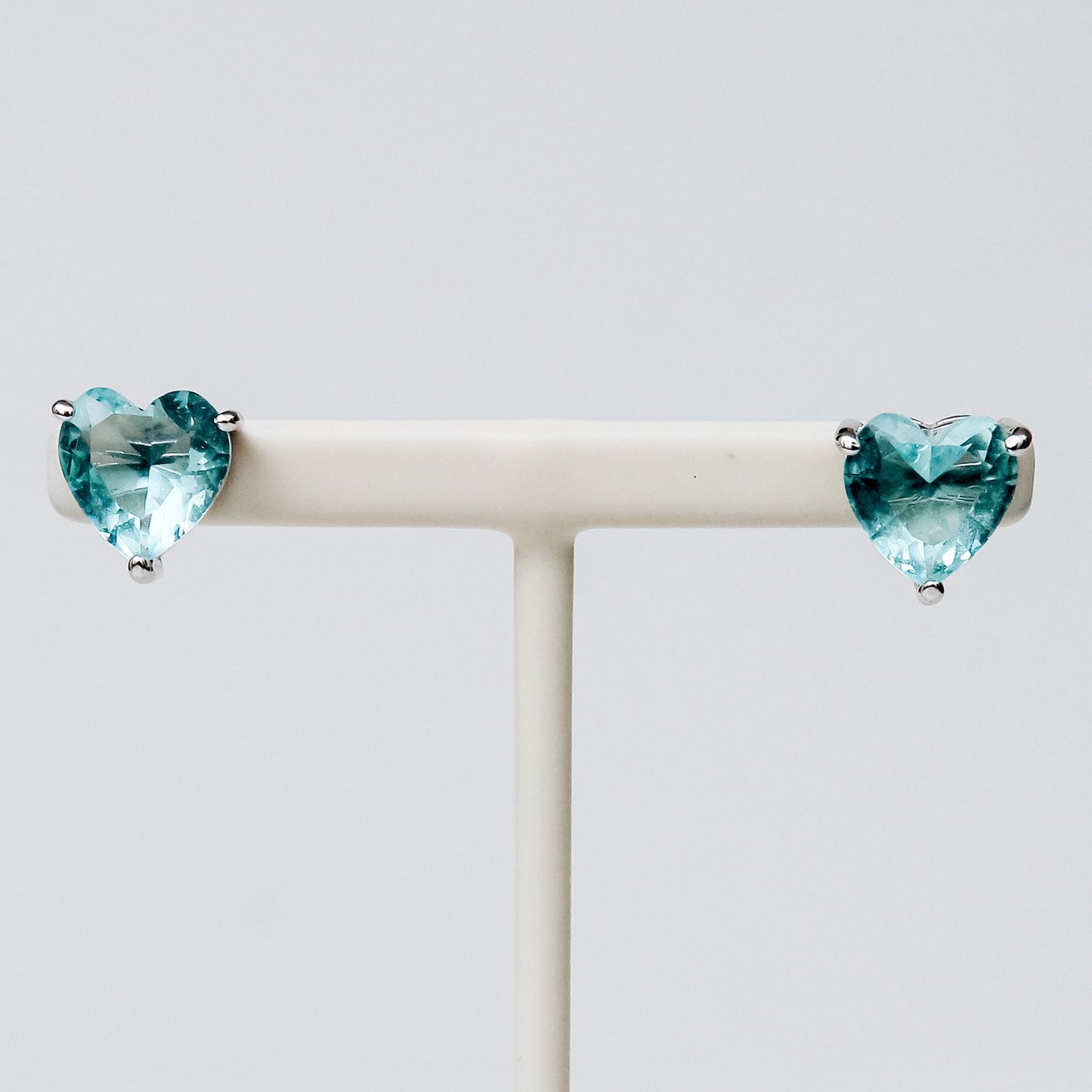 Aretes de Corazón con Topacio Azul en Plata 925