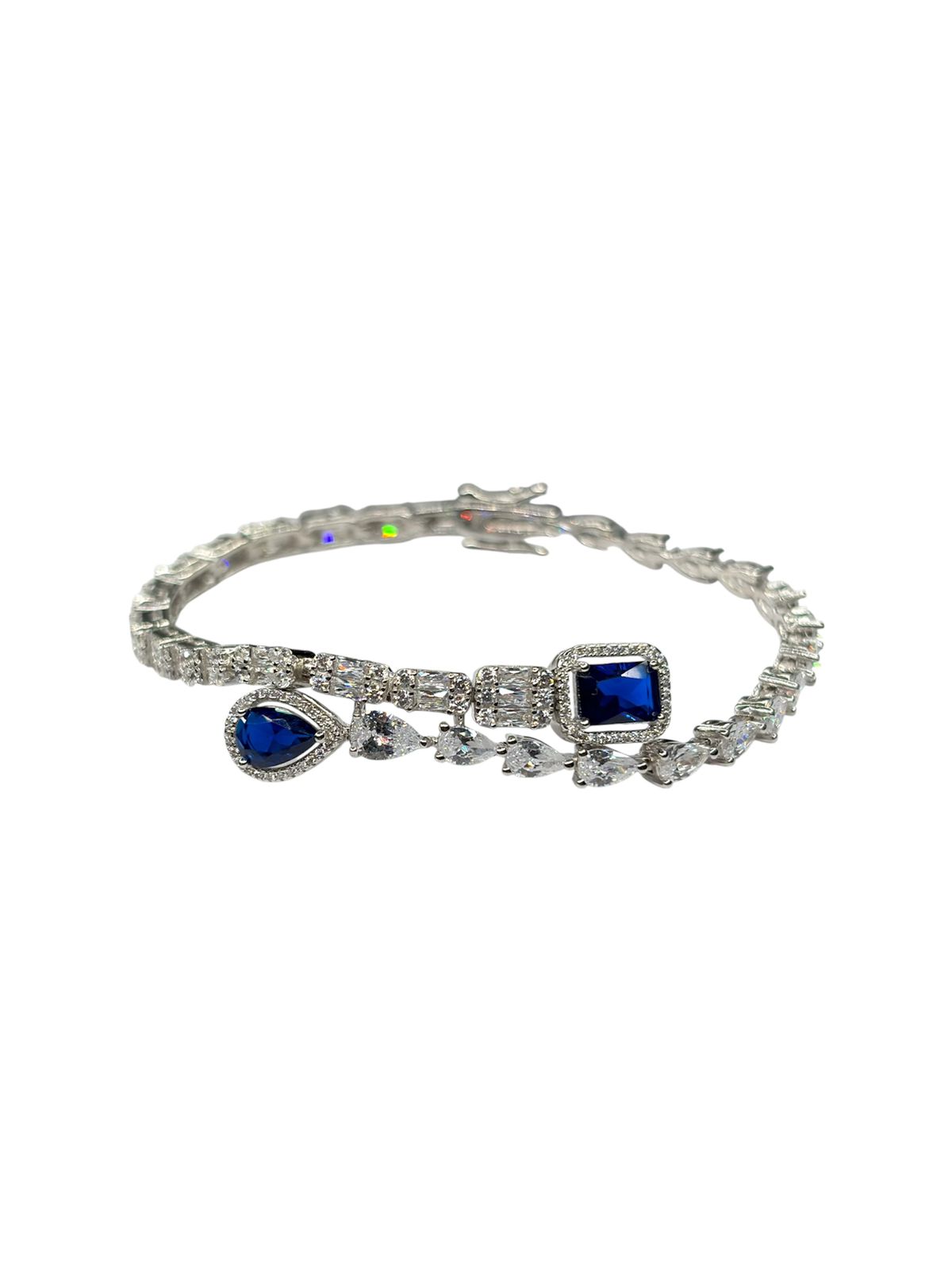 Set de Joyería con Zafiros y Topacios Blancos