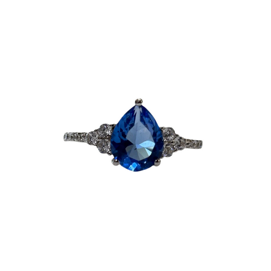 Anillo de Zafiro con Topacios Blancos en Plata .925.