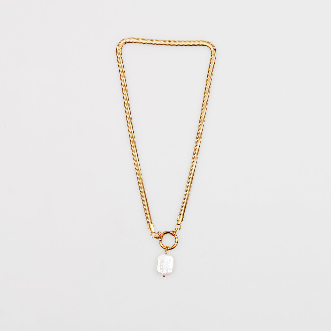 Collar de Perla Rectangular con Cadena Panza de Vibora