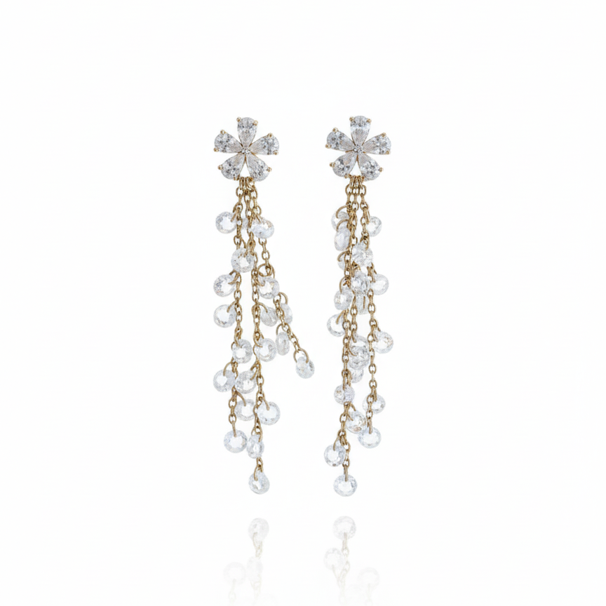 Aretes Florales en Plata .925 con Baño de Oro y Topacios Blancos