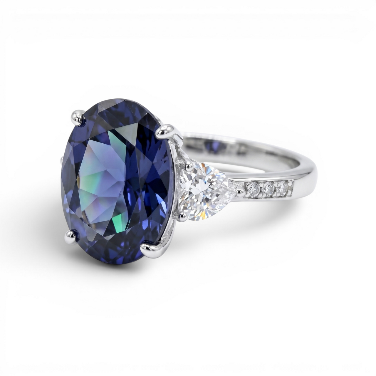 Anillo Estela (Tanzanita & Corazones de Topacio)