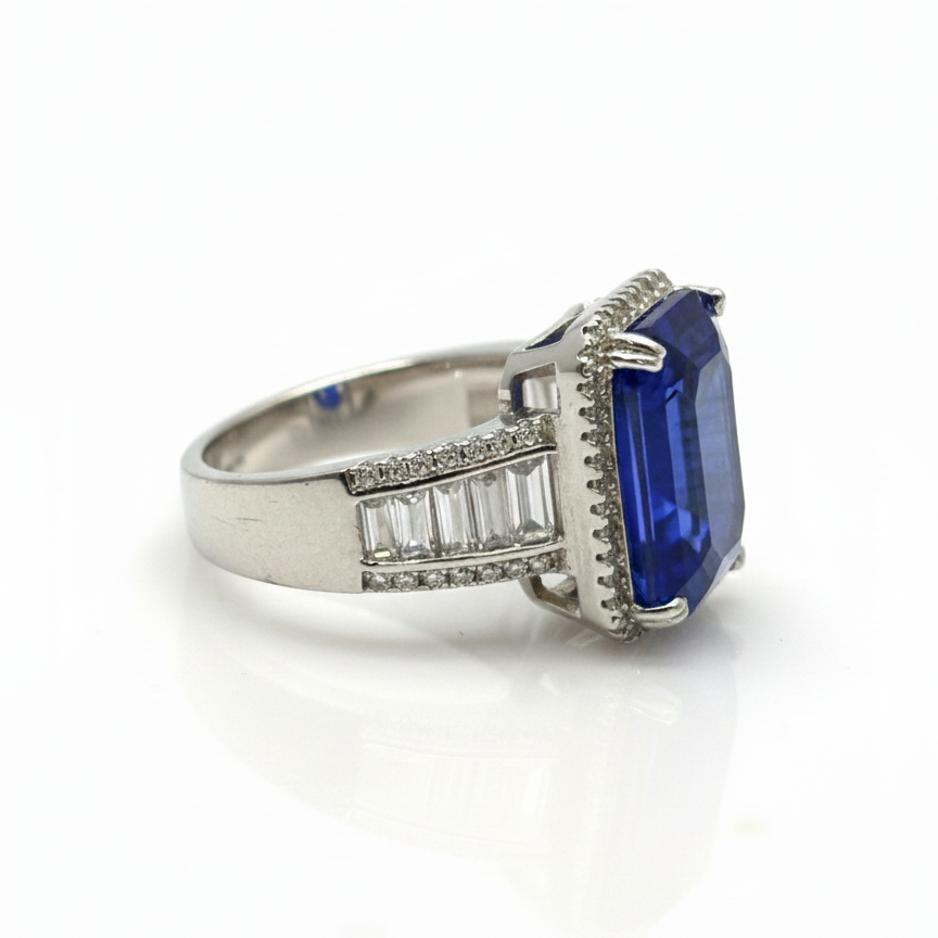 Anillo Zafiro Rectangular Halo