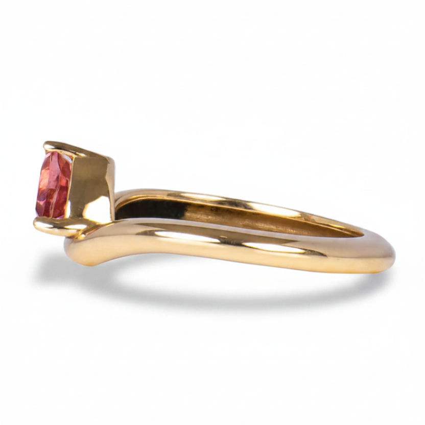 Anillo Pinky Fiorella (Topacio Rosa Corte Pera & Oro 14k)