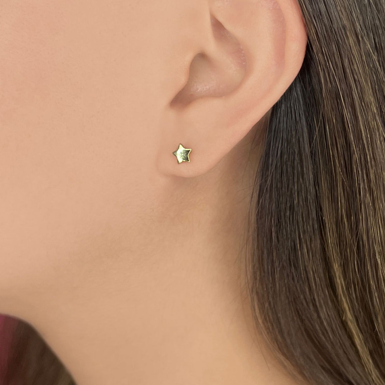 Aretes Estrella Mini Dorada. (A213)