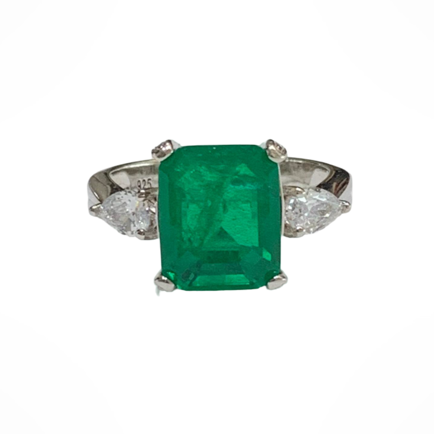 Anillo de Esmeralda Colombiana en Plata.925