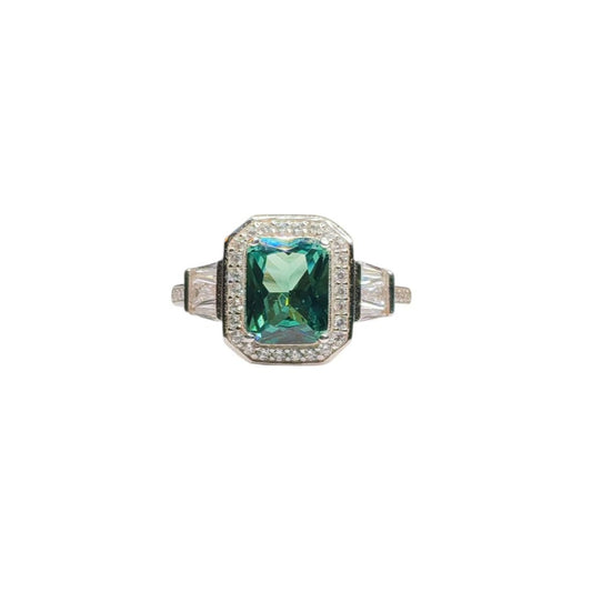 Anillo de Alejandrita con Halo en plata.925