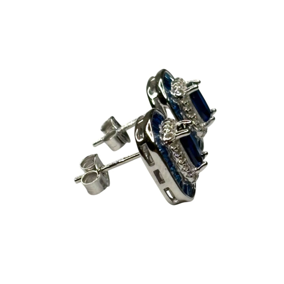 Set de Collar y Aretes de Zafiro con Topacio Blanco.