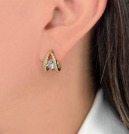 Triangle earring with circular zirconia (847)
