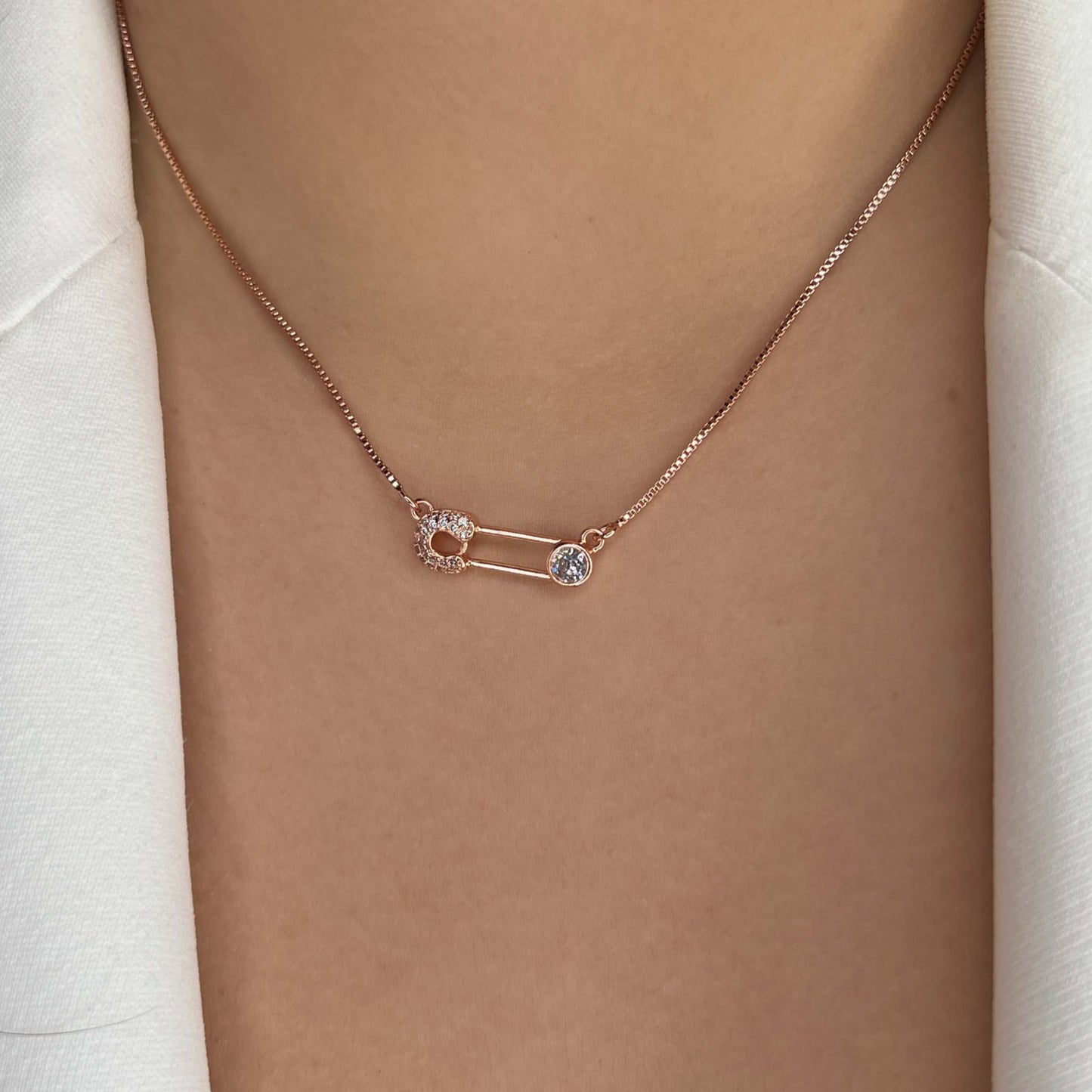 Safety Pin Necklace (1119)