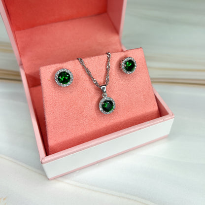 .925 Silver Set with Emerald and Halo (BE29)