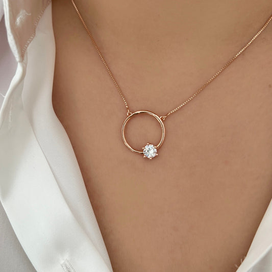 Circular necklace with zirconia (806)