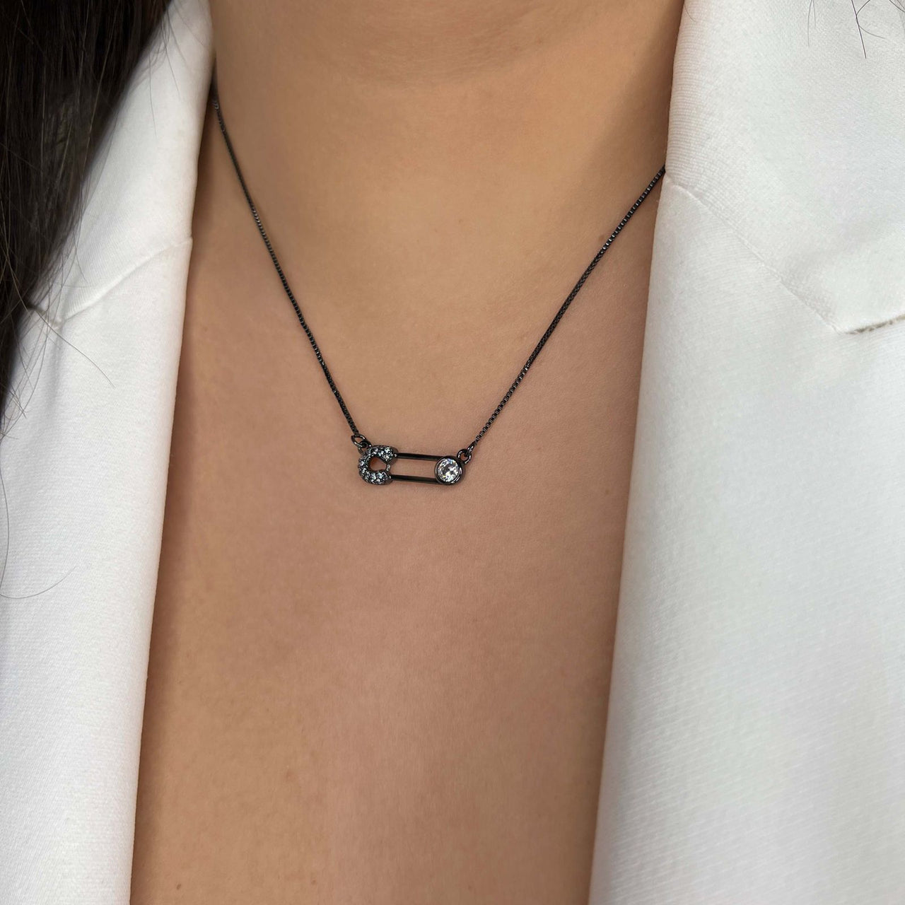 Safety Pin Necklace (1119)
