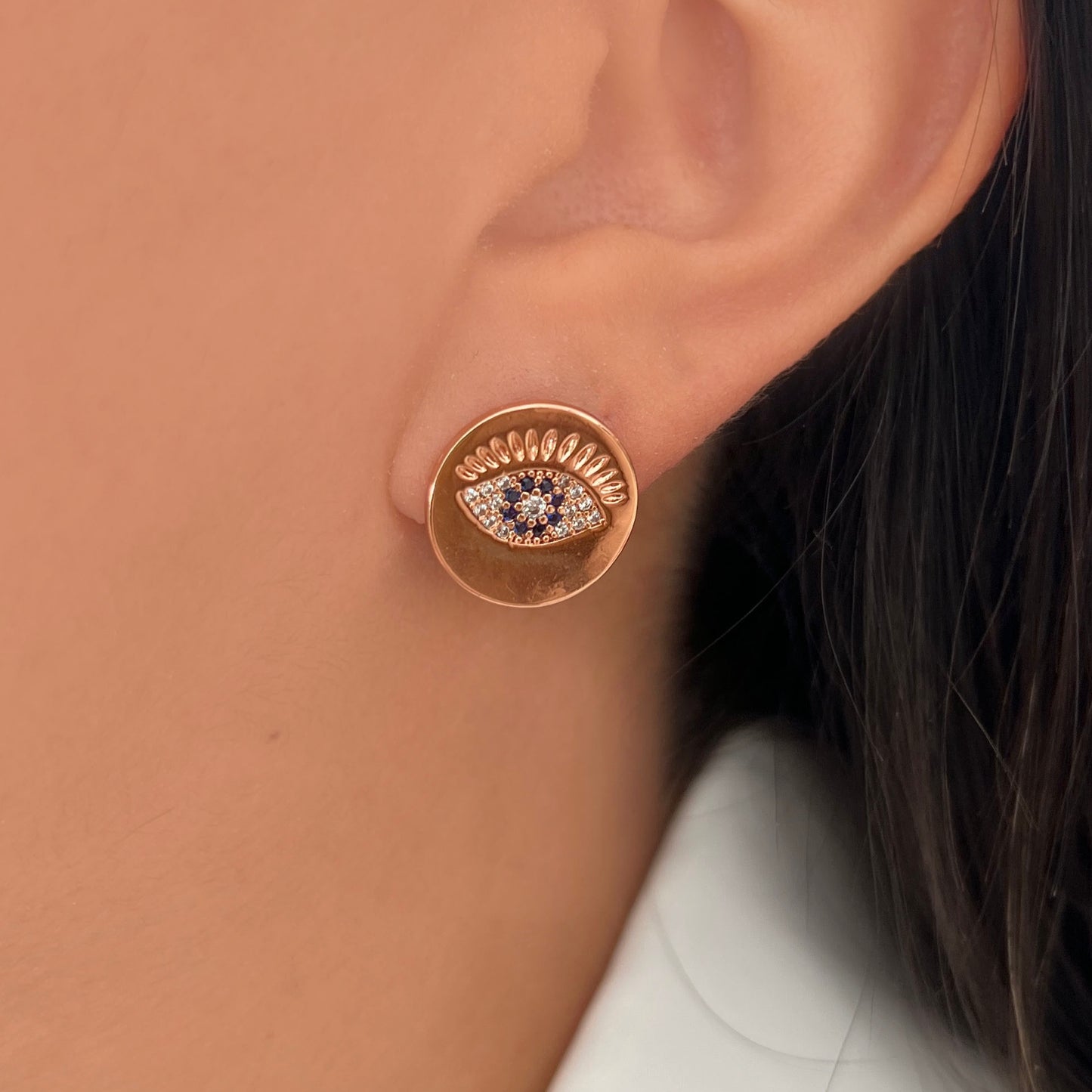 Coin earring with eye (888)