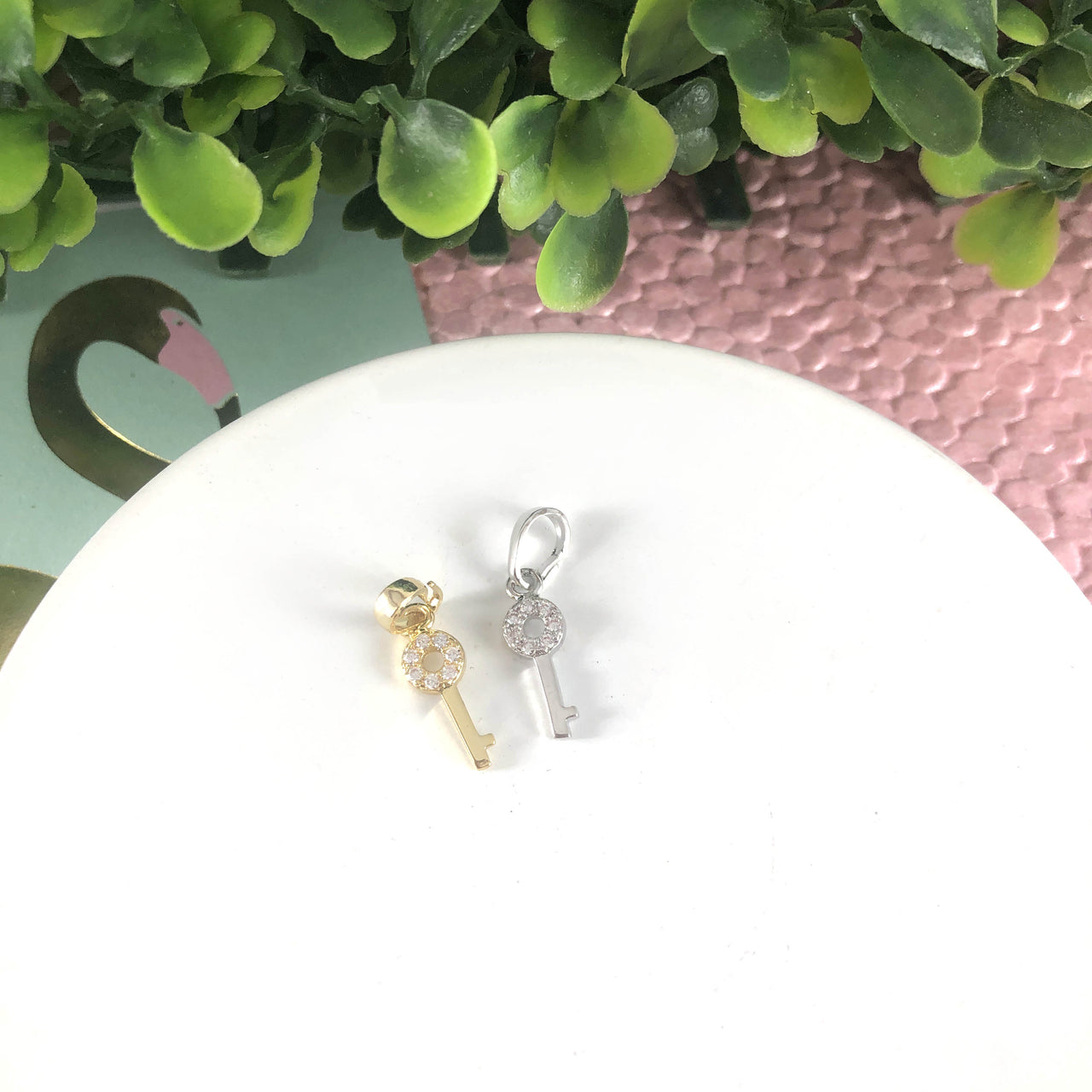 Cadena con dije de llave (924)