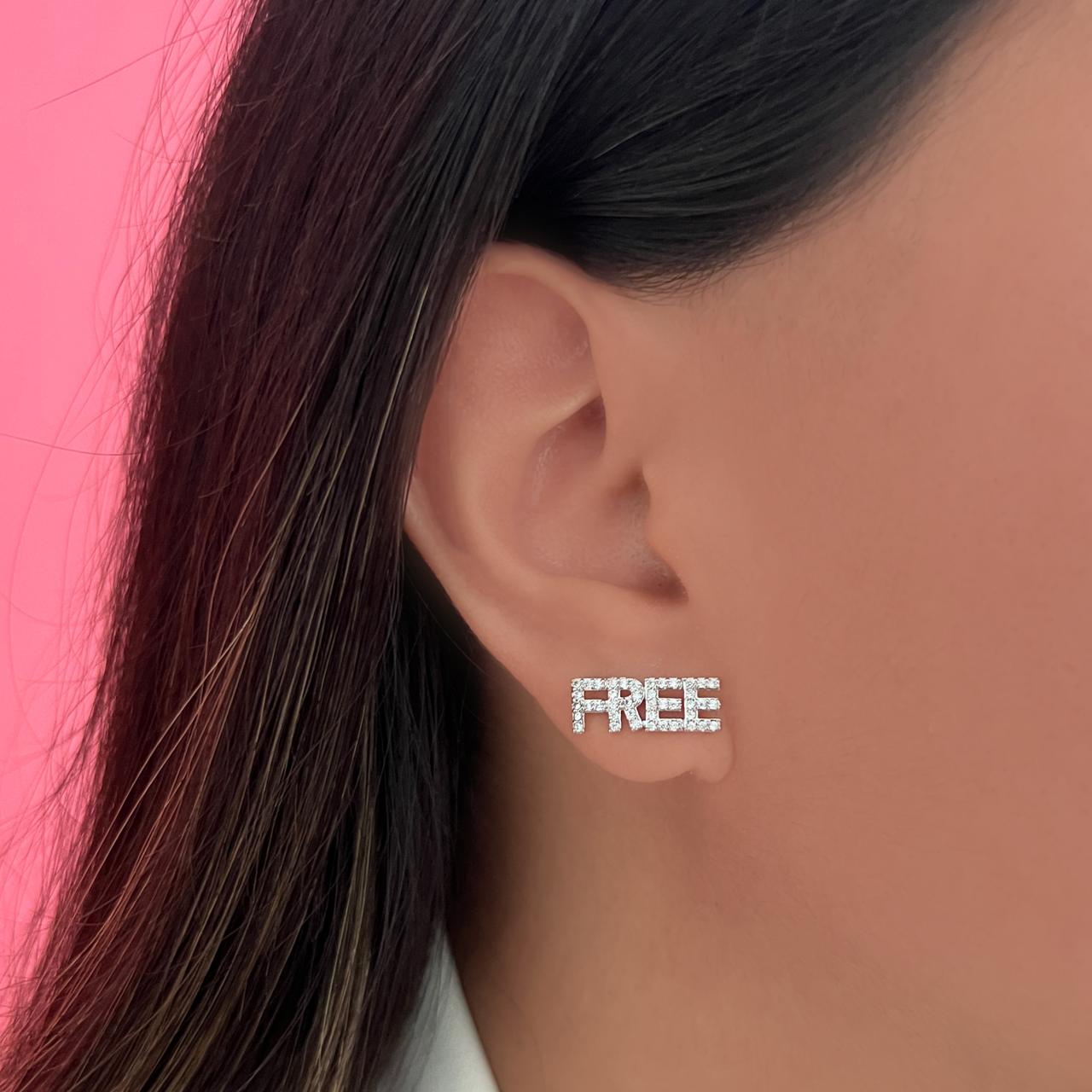 Free Earring (972)